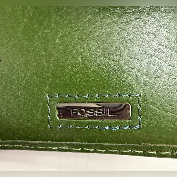 FOSSIL Olive Green Leather Wallet - Picture 4 of 5